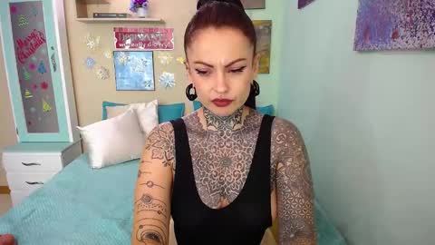 Lola online show from 12-11-24, 10:16