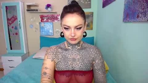 Lola online show from 12-23-24, 07:20