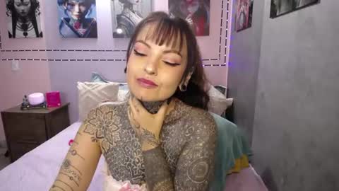 Lola online show from 07-21-26, 08:55