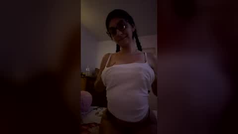 Snapshot of lolaflowers69 chatting on 08-01-26, 06:56 lolaflowers69 online show from 08-01-26, 06:56