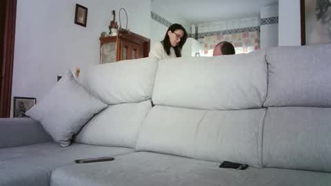 LOLA HUESO y ERIC online show from 03-18-26, 09:45