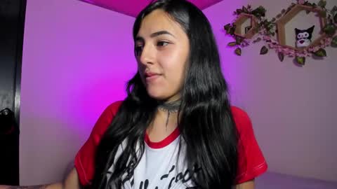 Snapshot of lolaleah_ chatting on 02-03-26, 10:48 Lola online show from 02-03-26, 10:48