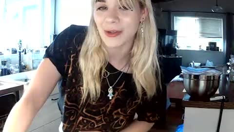 Lola Lixx online show from 07-14-26, 02:05