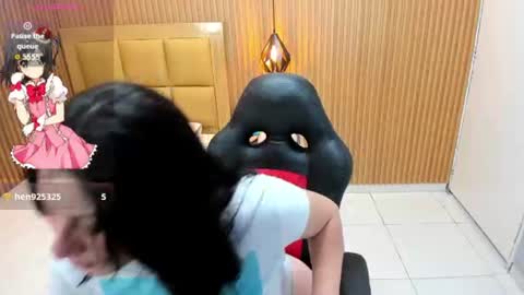 Snapshot of lolamaxi chatting on 07-18-26, 03:00 LOLA online show from 07-18-26, 03:00