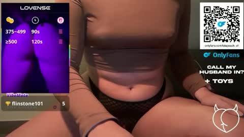 lolapeachtv online show from 12-01-25, 09:31