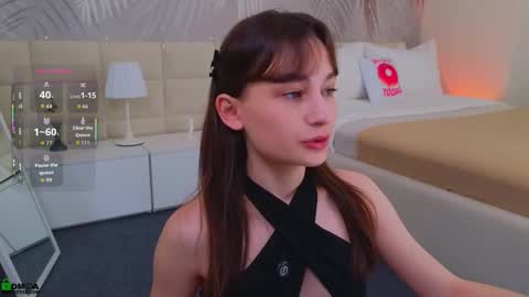 Lola online show from 02-17-26, 01:35