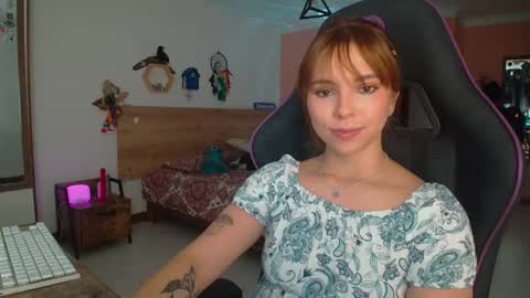 Snapshot of lolaverse chatting on 11-04-25, 07:57 Lola doll online show from 11-04-25, 07:57