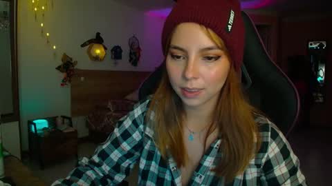 Snapshot of lolaverse chatting on 12-02-25, 09:10 Lola doll online show from 12-02-25, 09:10