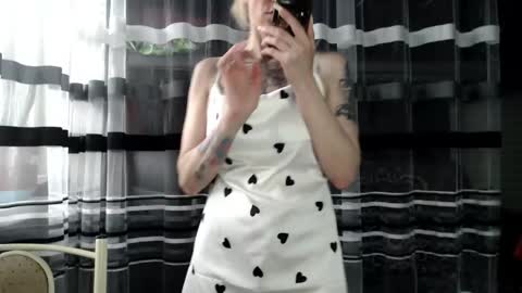 Lisa online show from 09-19-25, 06:59