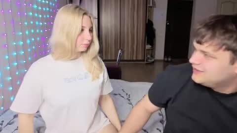 lollove24 online show from 04-01-26, 09:01