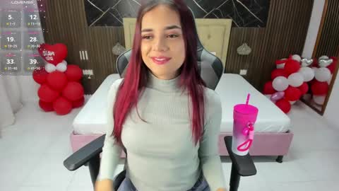 Snapshot of lolly18_ chatting on 02-20-25, 12:04 lolly18_ online show from 02-20-25, 12:04