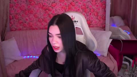 Snapshot of lolly_bunnyy chatting on 03-04-26, 02:56 LollyBunny online show from 03-04-26, 02:56