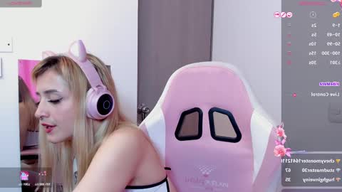 Lolly  online show from 12-26-24, 04:47