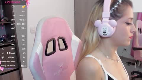 Lolly  online show from 02-06-25, 02:33