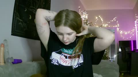 Lilly online show from 01-09-25, 04:49