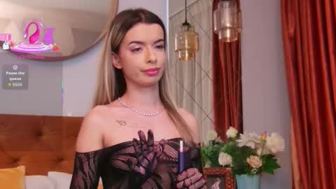 Lolly. online show from 12-19-25, 07:43