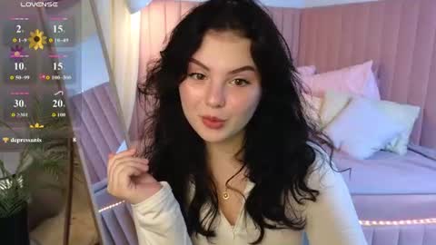 Snapshot of lollyy_pop chatting on 07-18-26, 01:32 lollyy_pop online show from 07-18-26, 01:32