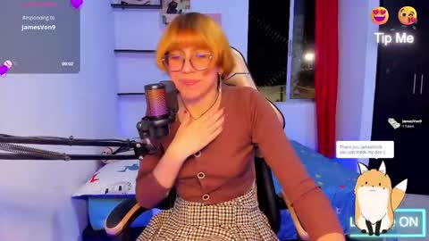 L O L Y online show from 10-24-25, 03:03