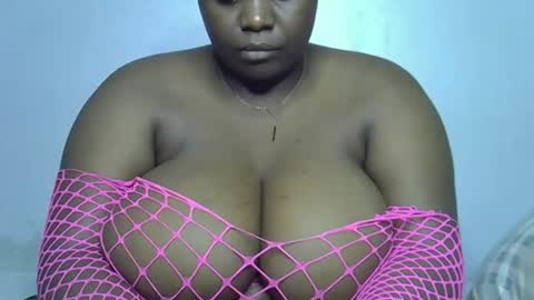 lomyenom56 online show from 04-19-26, 06:32