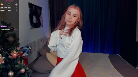 Lona online show from 12-22-25, 06:49