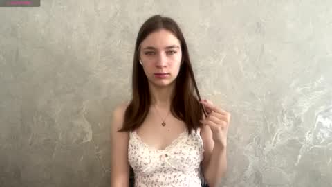 Roci online show from 04-17-26, 05:32