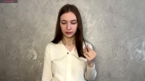 Roci online show from 04-19-26, 05:07