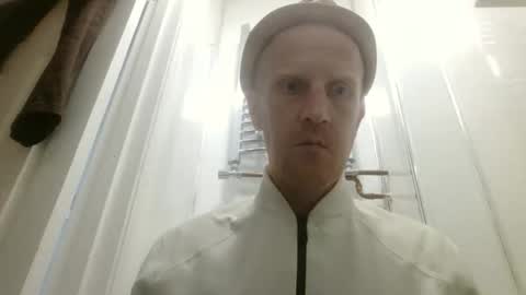 londonerg online show from 09-23-25, 10:07