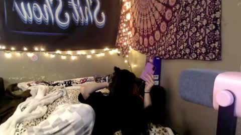 Snapshot of londonray chatting on 06-24-26, 09:58 londonray online show from 06-24-26, 09:58