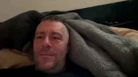 Snapshot of londonsbigbenxxx chatting on 12-16-25, 11:04 londonsbigbenxxx online show from 12-16-25, 11:04