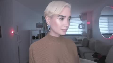 Snapshot of lonelly_lolly98 chatting on 02-12-25, 02:54 SABRINA online show from 02-12-25, 02:54