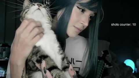 SABRINA online show from 04-15-26, 07:58