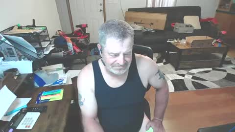 Snapshot of lonelybrad69 chatting on 07-31-26, 11:37 lonelybrad69 online show from 07-31-26, 11:37