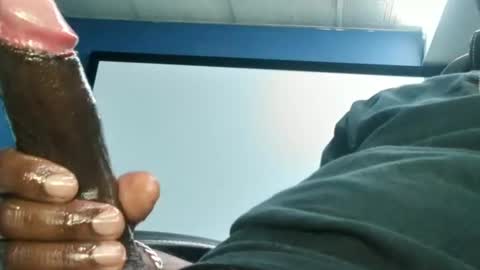 Snapshot of longblack37 chatting on 12-27-24, 02:25 slim reaper online show from 12-27-24, 02:25