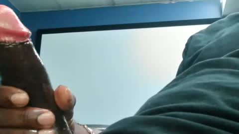 Snapshot of longblack37 chatting on 12-30-24, 01:26 slim reaper online show from 12-30-24, 01:26