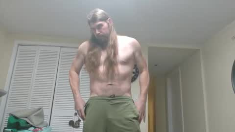 Snapshot of longhairedfreak1921 chatting on 10-17-25, 03:53 longhairedfreak1921 online show from 10-17-25, 03:53