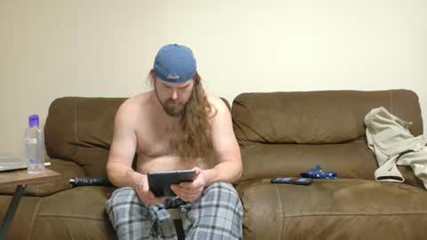 Snapshot of longhairedfreak1921 chatting on 11-18-25, 06:34 longhairedfreak1921 online show from 11-18-25, 06:34