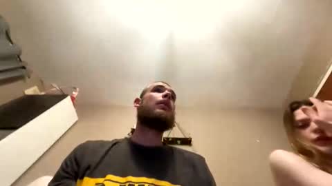 Snapshot of longjohndong321 chatting on 04-08-26, 09:48 Unknowncouple online show from 04-08-26, 09:48