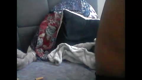 Snapshot of longjohnpurp29 chatting on 03-01-26, 04:09 how can i plz u online show from 03-01-26, 04:09