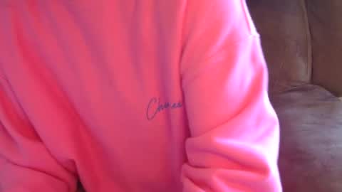 Snapshot of longlegstammy chatting on 06-21-26, 01:46 Cutenurse91 online show from 06-21-26, 01:46