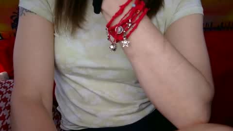 Snapshot of longlegstammy chatting on 07-05-26, 02:46 Cutenurse91 online show from 07-05-26, 02:46