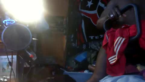 Snapshot of longloadedtx chatting on 11-27-25, 06:59 Mr. FogoDeChao online show from 11-27-25, 06:59