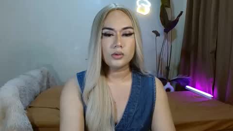 Snapshot of longoria_crawford chatting on 09-12-25, 04:18 My Lover Dadddy roberto online show from 09-12-25, 04:18