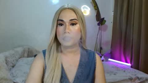 Snapshot of longoria_crawford chatting on 10-04-25, 02:37 My Lover Dadddy roberto online show from 10-04-25, 02:37