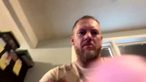 Snapshot of longstrokin8869 chatting on 04-24-26, 03:58 Bradsobad88 online show from 04-24-26, 03:58