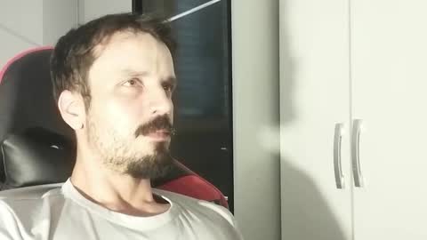 Lucas online show from 02-03-25, 04:52