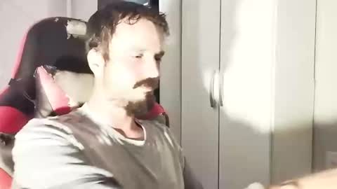 Snapshot of lookaz4010 chatting on 09-12-25, 02:50 Lucas online show from 09-12-25, 02:50