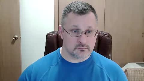 Snapshot of lookin75 chatting on 03-01-25, 04:47 lookin75 online show from 03-01-25, 04:47