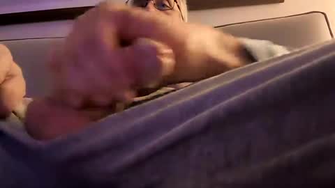 Snapshot of looking469 chatting on 10-07-25, 04:09 looking469 online show from 10-07-25, 04:09