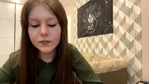 Snapshot of looking_me chatting on 10-02-25, 05:36 EVA online show from 10-02-25, 05:36