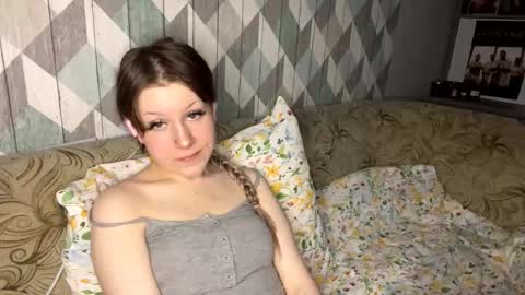 Snapshot of looking_me chatting on 11-16-25, 06:30 EVA online show from 11-16-25, 06:30